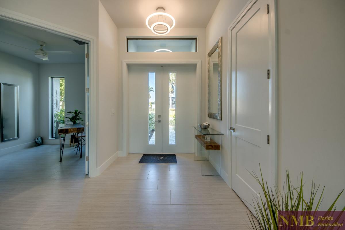 Ferienhaus-Cape-Coral-Sanisbar Breeze_4-Foyer